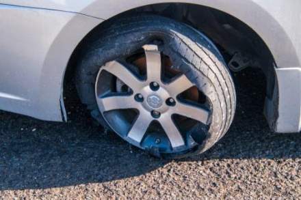 Featured graphic for: 3 Legal Considerations in Defective Tire Personal Injury Claims